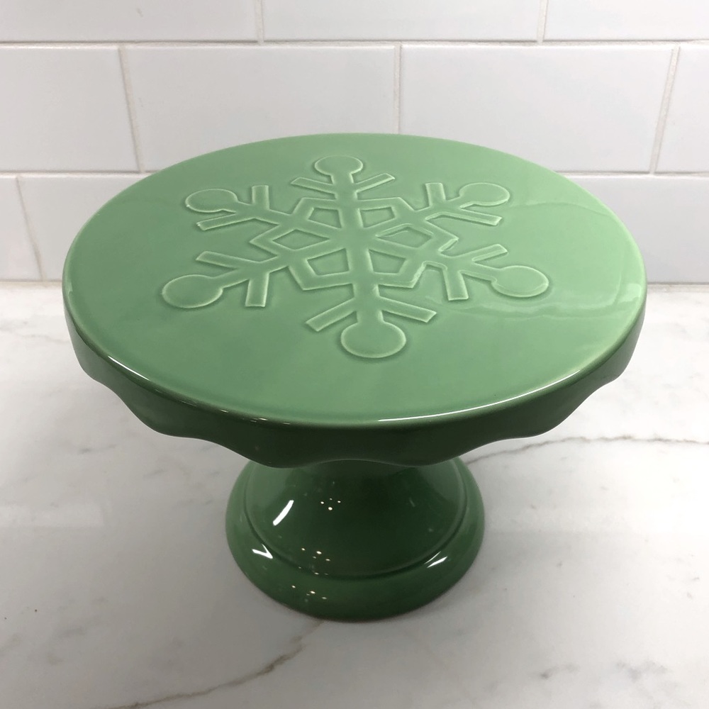 Dept 56 Green Snowflake Large Tiered Riser Plate